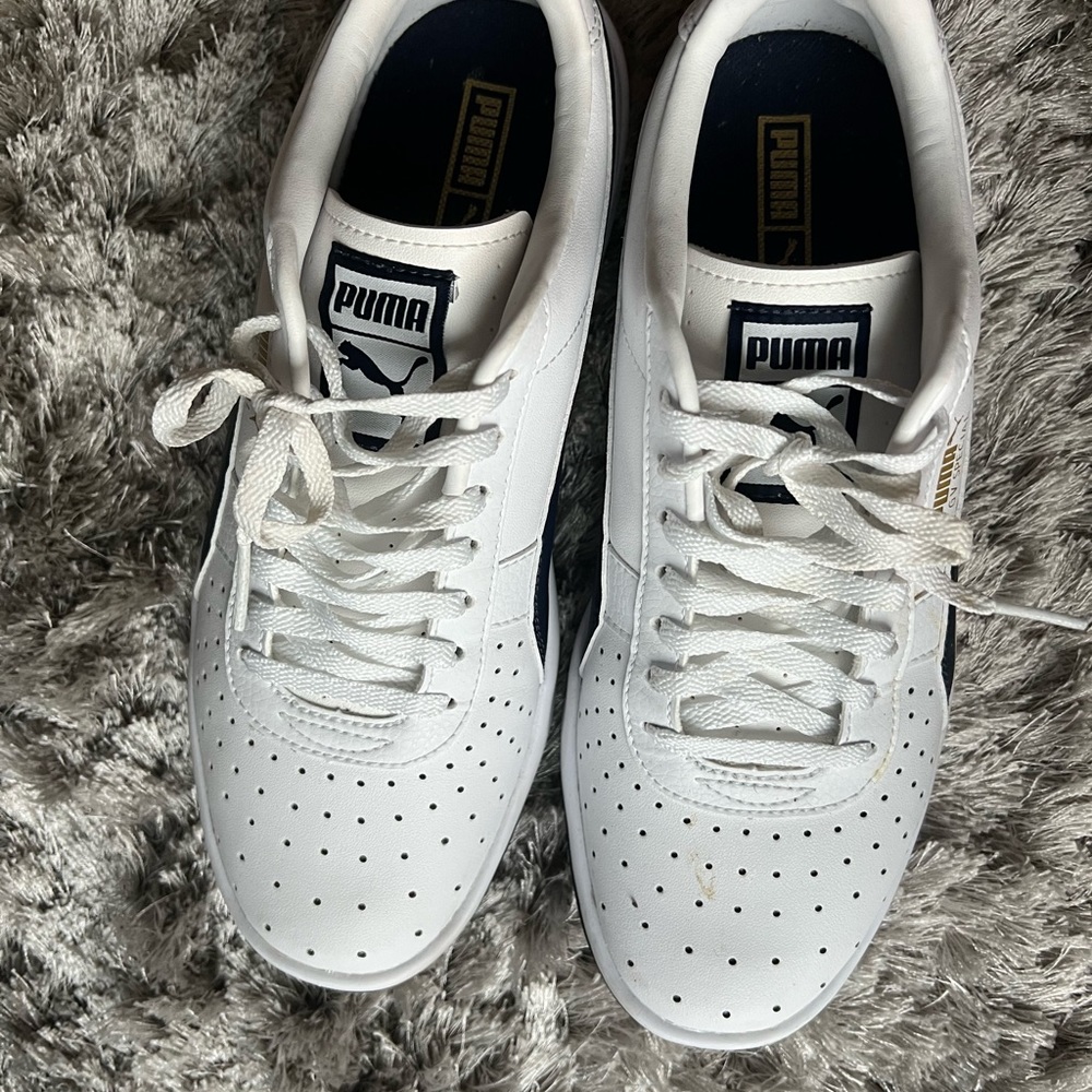 Puma sneakers